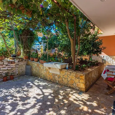 Apartments Villa Mavero Apartment Banjole