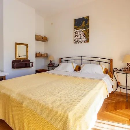 Apartment Apartments Villa Mavero *