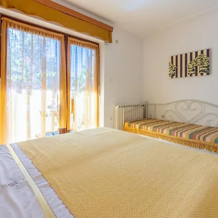 Apartment Apartments Villa Mavero *