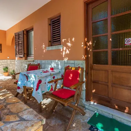 Apartment Apartments Villa Mavero Banjole