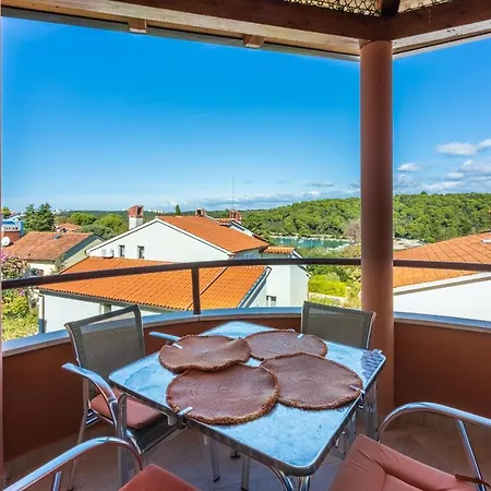 Apartments Villa Mavero