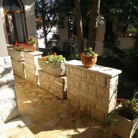 Apartment Apartments Villa Mavero Banjole