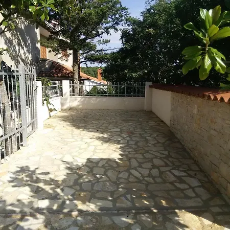 Apartments Villa Mavero * Banjole