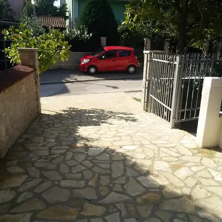 Apartments Villa Mavero *