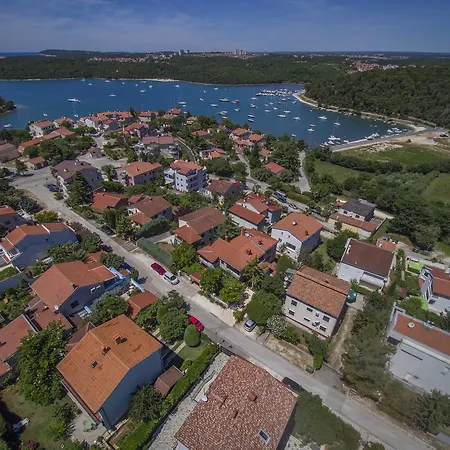 Apartments Villa Mavero