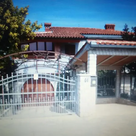 Apartment Apartments Villa Mavero Banjole