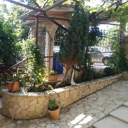 Apartments Villa Mavero Banjole