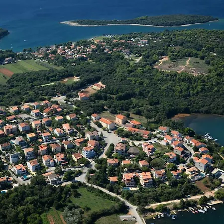 Apartment Apartments Villa Mavero Banjole