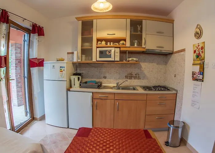 Apartments Villa Mavero *