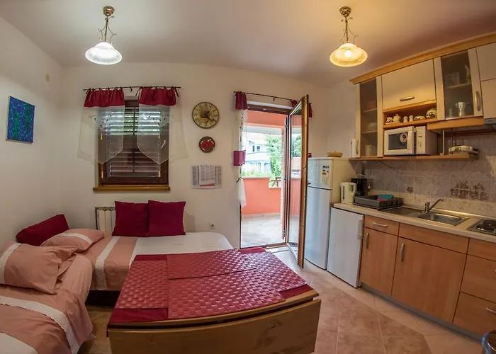 Apartments Villa Mavero * Banjole