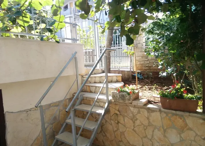 Apartments Villa Mavero